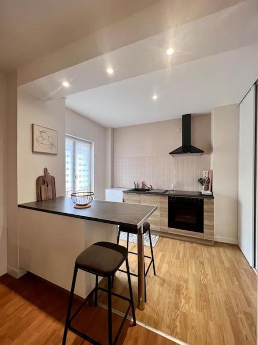 Апартаменти Casa Cloutiers #4 - Joli & Cosy T2 Avec Clim Parking - Hyper Centre Brive Екстер'єр фото